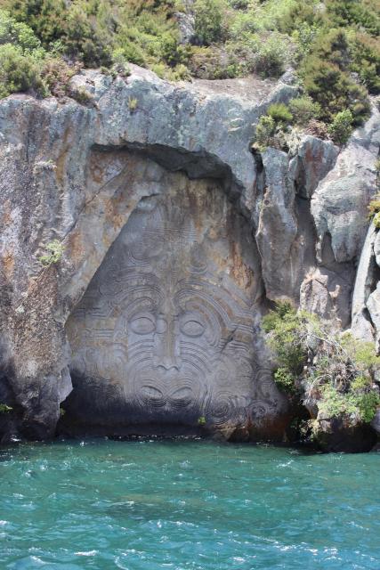 102 Lake Taupo - Ngātoroirangi Mine Bay Māori Rock Carvings