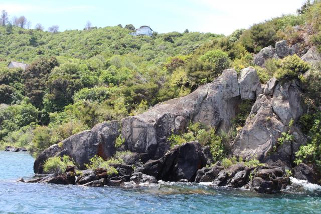 105 Lake Taupo - Ngātoroirangi Mine Bay Māori Rock Carvings